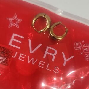 EVRY Gold Huggie Hoop Earrings - Classic Everyday Style Brand New